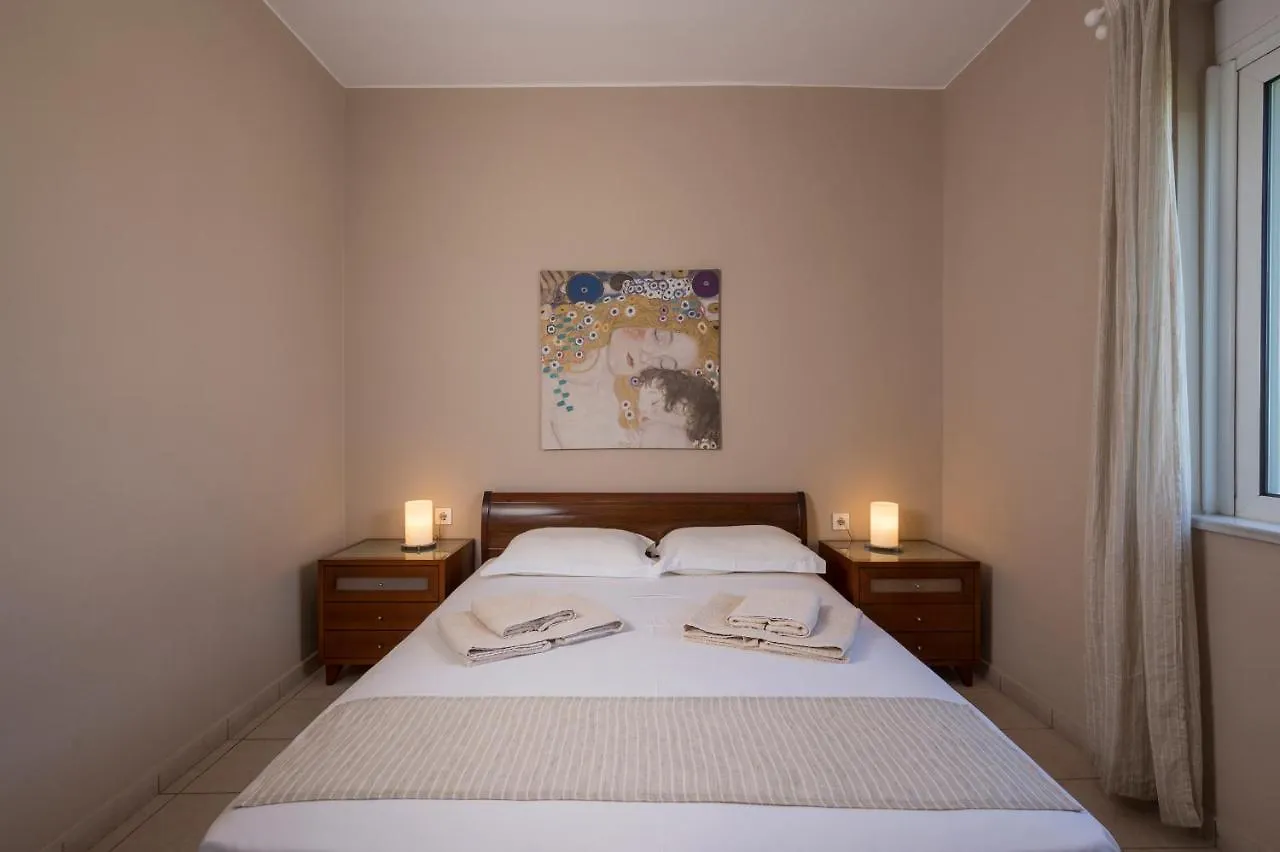 Tholos Apartments Chania