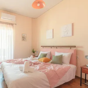  Appartement Athena's Center