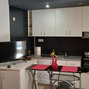  Appartement Quiet Near To The Airport 1